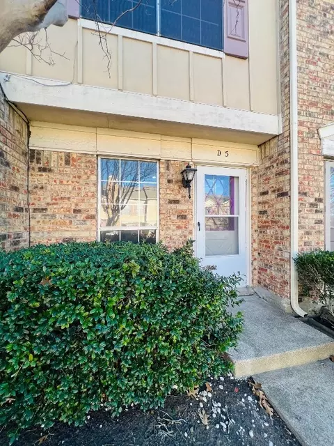 613 Carriagehouse Ln #5, Garland, TX 75040