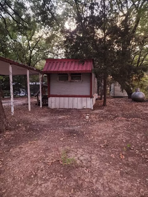 1952 County Road 2105, Kemp, TX 75143