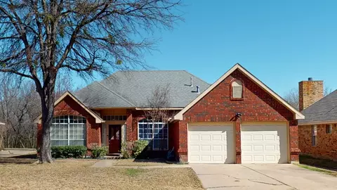 2049 Spring Mills Rd, Mesquite, TX 75181