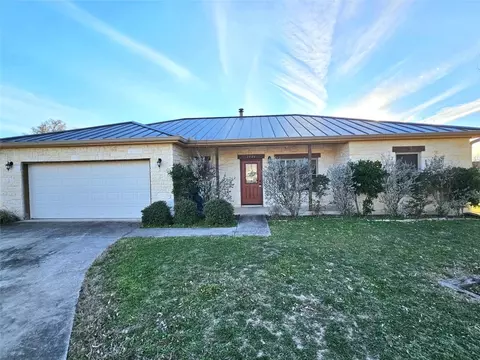 2406 Trails End, Kerrville, TX 78028