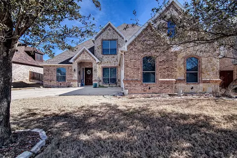 1018 Bell Oak Dr, Kennedale, TX 76060