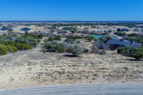 1009 Sweeney Way, Weatherford, TX 76087