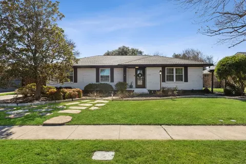 10210 Estate Ln, Dallas, TX 75238