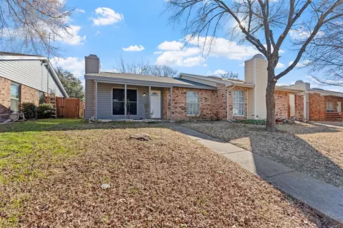 2438 Red River St, Mesquite, TX 75150