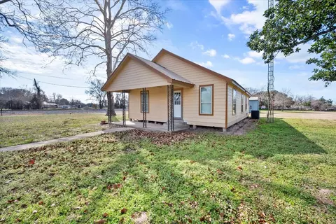310 W Front St, Trinidad, TX 75163