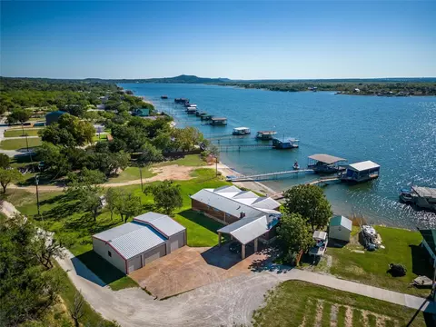 2605 Murrell Dr, Graford, TX 76449