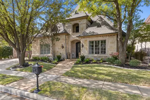 1 Armstrong Dr, Frisco, TX 75034