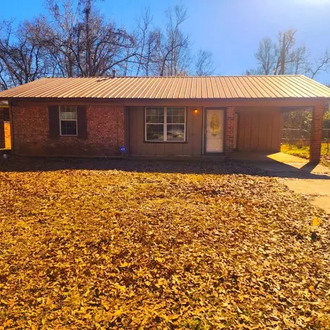 2132 Meadowview Cir, Coushatta, LA 71019