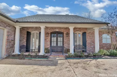 6121 Fern Ave #8, Shreveport, LA 71105