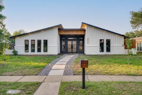 2005 Plymouth Rock Dr, Richardson, TX 75081