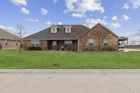 521 Brooks Dr, Nevada, TX 75173