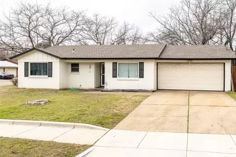 5921 Maurie Dr, Watauga, TX 76148