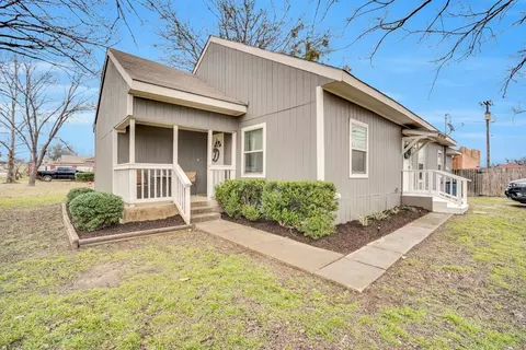 301 Commerce St, Maypearl, TX 76064