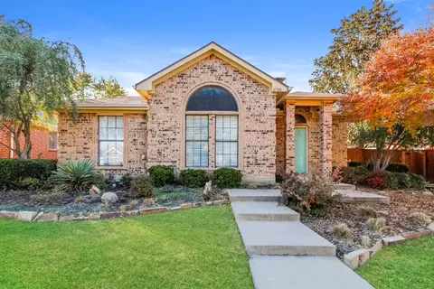 1718 Creekway Dr, Lewisville, TX 75067