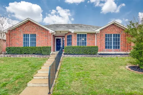 4505 Crystal Ln, Garland, TX 75043
