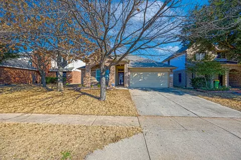 12135 Bellegrove Rd, Burleson, TX 76028