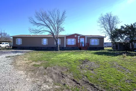 652 N Keller Rd, Mineral Wells, TX 76067