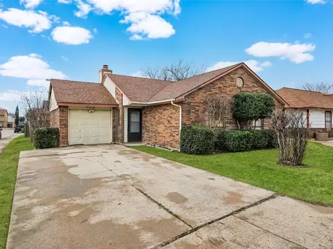 4624 Larner St, The Colony, TX 75056