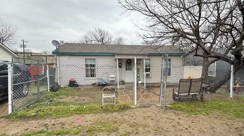 3312 N Calhoun St, Fort Worth, TX 76106