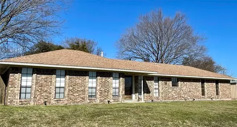 101 Willow Lake Ln, Crandall, TX 75114