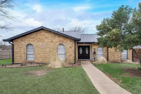 4722 Chalk Ct, Grand Prairie, TX 75052