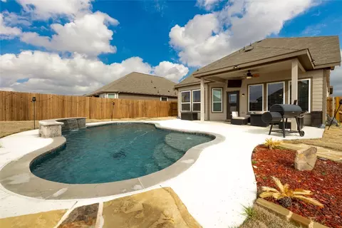 1337 Wentwood Dr, Desoto, TX 75115