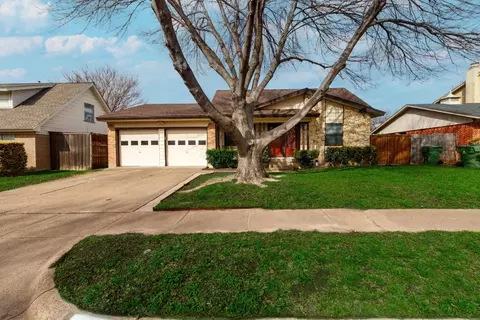 4025 Longleaf Dr, Garland, TX 75042