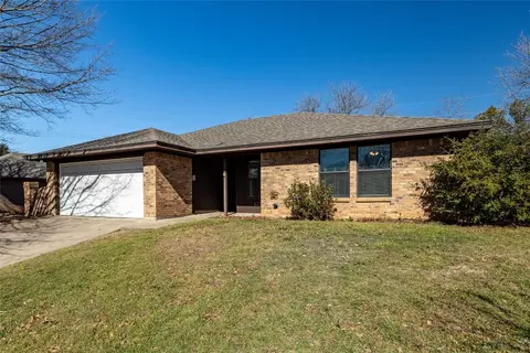 1110 Kay Dr, Weatherford, TX 76086