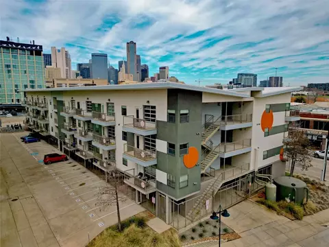 1111 S Akard St #401, Dallas, TX 75215