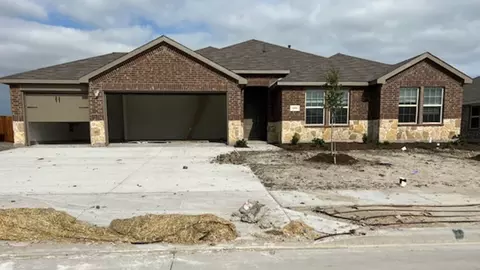 905 Driftwood Ln, Nevada, TX 75173