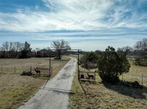 View/Area - 3960 Sunset School Rd, Sunset, TX 76270 photo 4 of 8