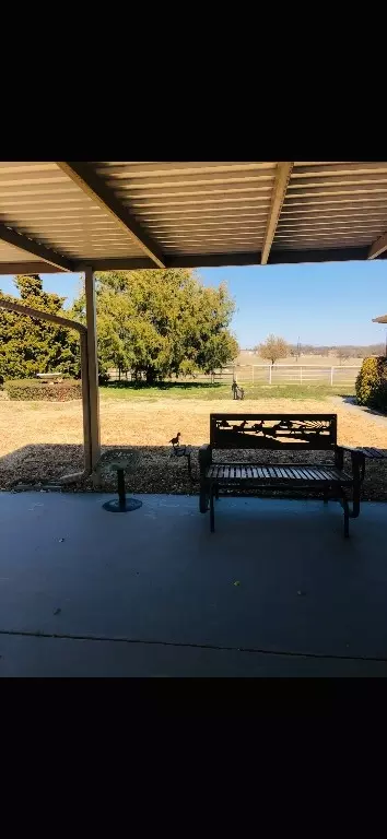 Exterior - 3960 Sunset School Rd, Sunset, TX 76270 photo 5 of 6