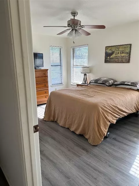 Bedroom - 3960 Sunset School Rd, Sunset, TX 76270 photo 2 of 2
