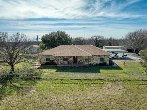 3960 Sunset School Rd, Sunset, TX 76270