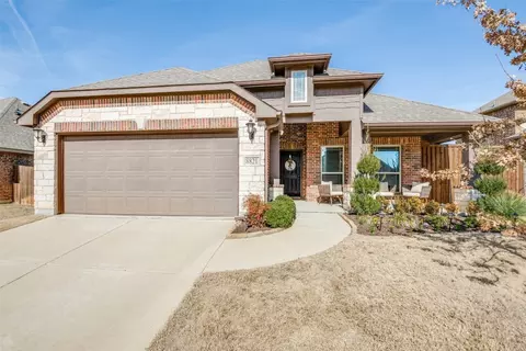 8821 Cassidy Ln, Aubrey, TX 76227
