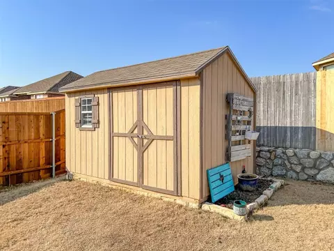 4014 Windmill Dr, Sanger, TX 76266 photo 18