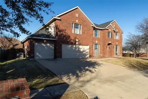 98 Addison Dr, Mansfield, TX 76063