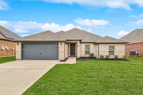 3712 Bison Trl, Krum, TX 76249
