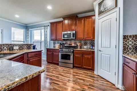 Kitchen - 3517 Durango Root Ct, Fort Worth, TX 76244 photo 3 of 3