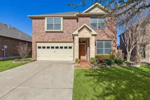 3825 Weatherstone Dr, Fort Worth, TX 76137