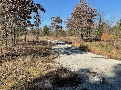 1096 Cr 3115 N, Clarksville, TX 75426