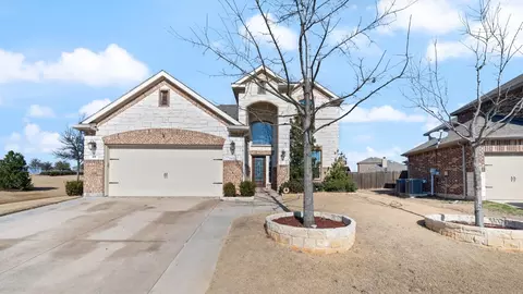 211 Chamberlain Dr, Fate, TX 75189