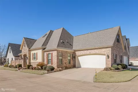 19 Chez Moi, Bossier City, LA 71111