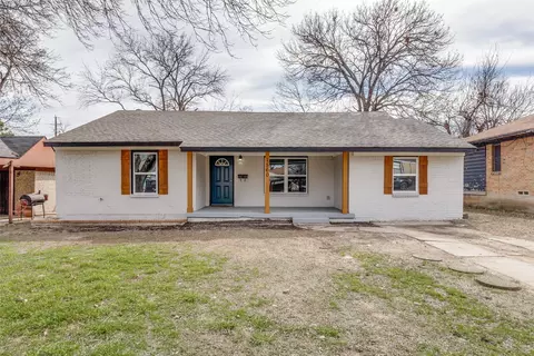 1560 Madrid St, Dallas, TX 75216