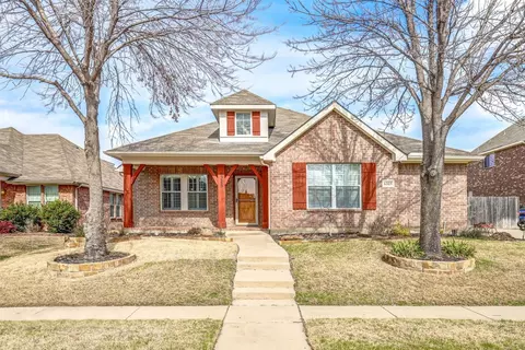 6325 Pebble Beach Ct, North Richland Hills, TX 76180