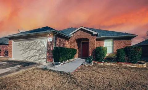2617 Cascade Cove Dr, Little Elm, TX 75068