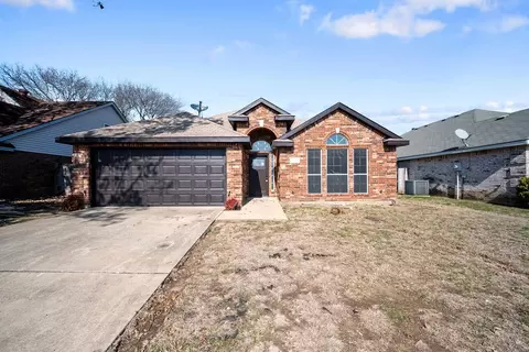 519 Coronado Ln, Duncanville, TX 75137