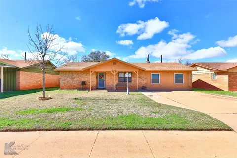 2110 Rosewood Dr, Abilene, TX 79603
