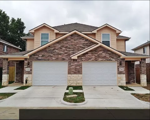 502 Bellevue Ln, Arlington, TX 76012
