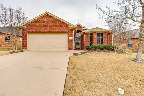 6124 Farrah Dr, Fort Worth, TX 76131